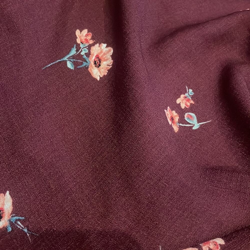 OLM floral blouse with twist front and gathered sleeve size large - Picture 5 of 7